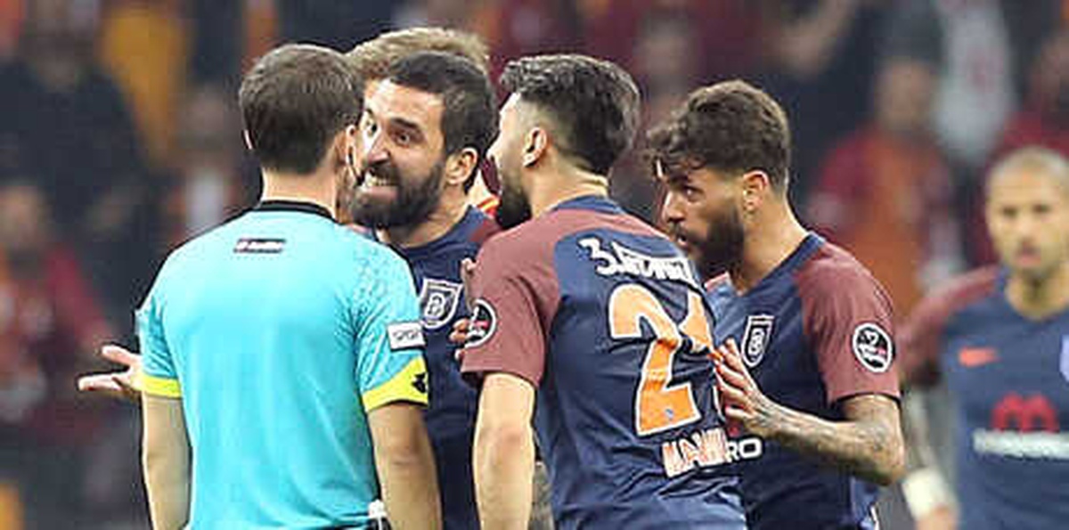Galatasaray\'ın Golünde El İtirazı!