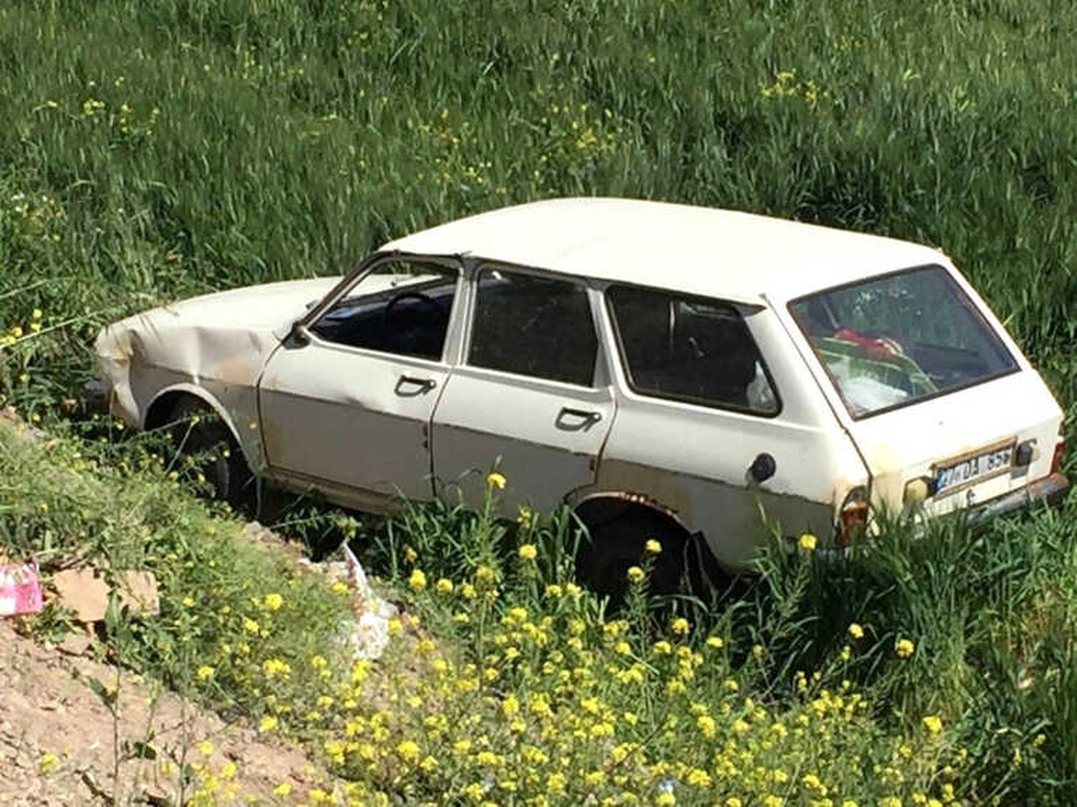 Kilis\'te Otomobil Şarampole Uçtu: 4 Yaralı