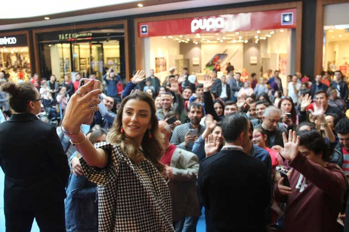 Özge Ulusoy\'dan Bahar Modası Sırları