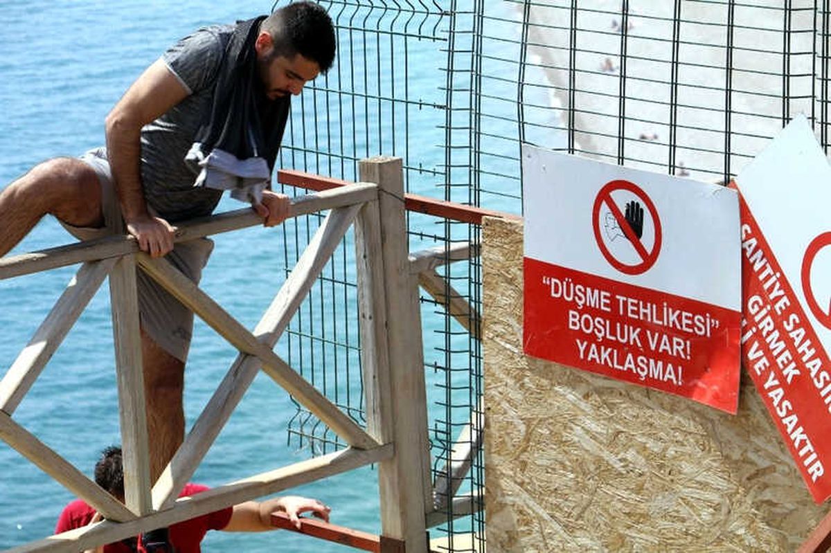 Tatilcilerin Deniz Aşkı Engel Tanımadı
