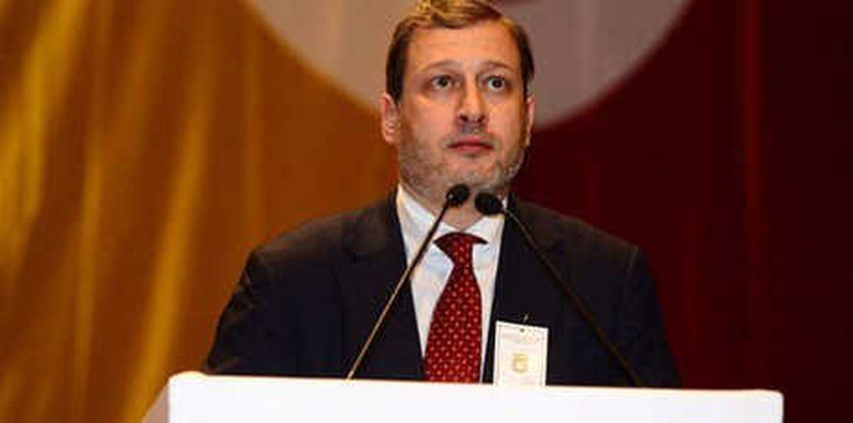 Yönetici Burak Elmas\'tan Olay Paylaşım