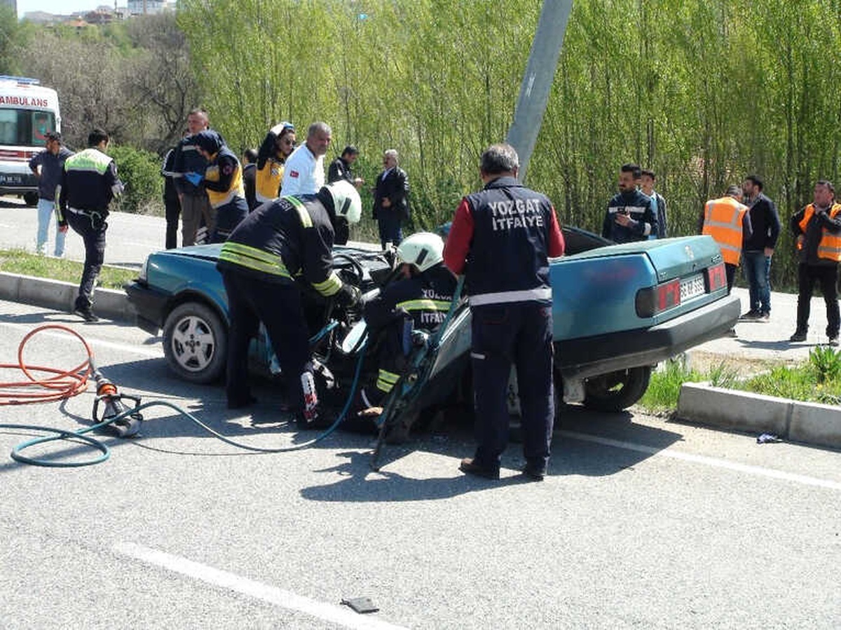Yozgat\'ta Trafik Kazası 2 Ölü 1 Yaralı