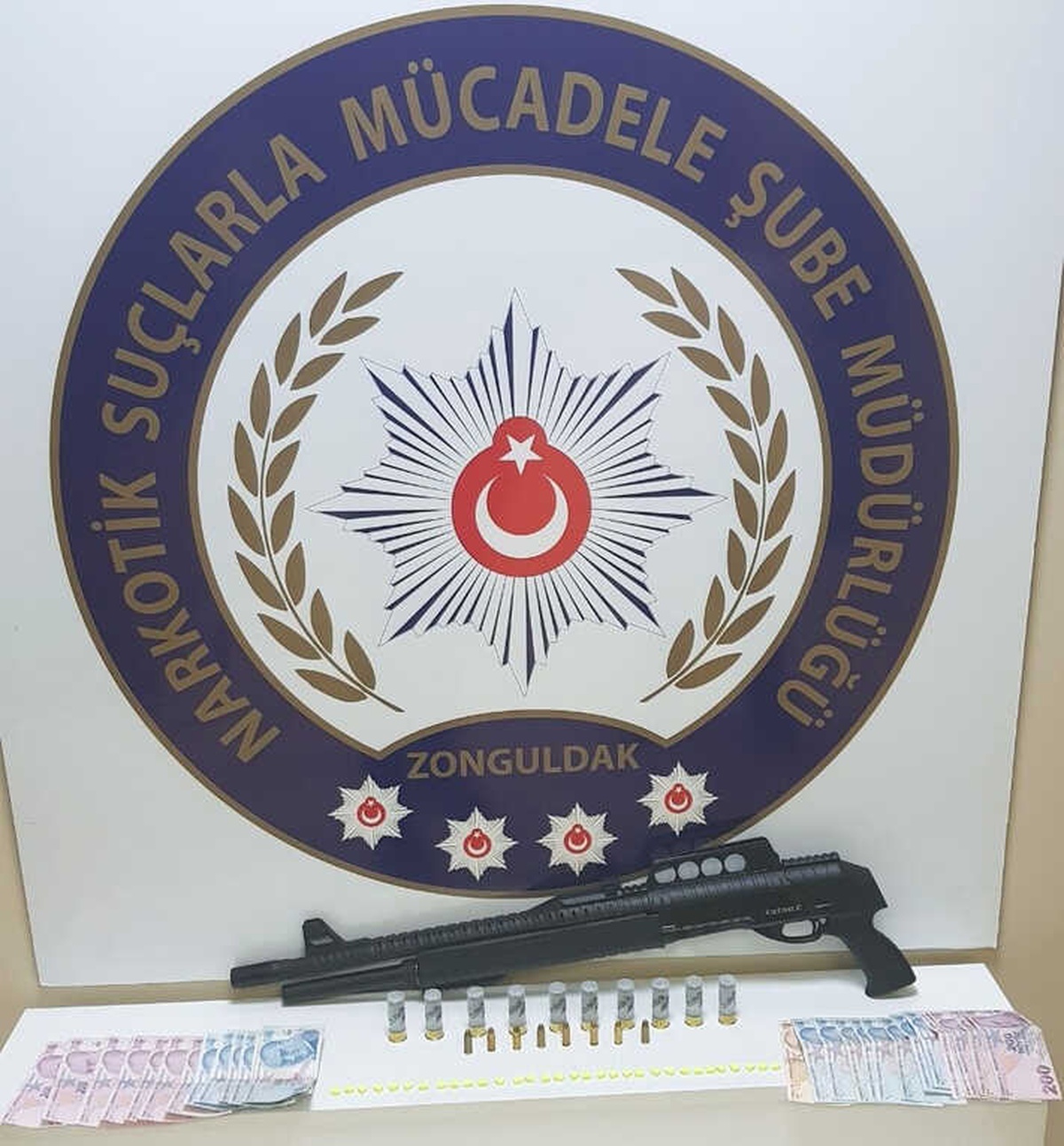 Zonguldak\'ta Uyuşturucu Operasyonu: 2 Gözaltı