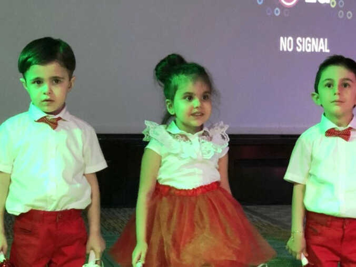 Ana Okulu\'ndan 23 Nisan Balosu