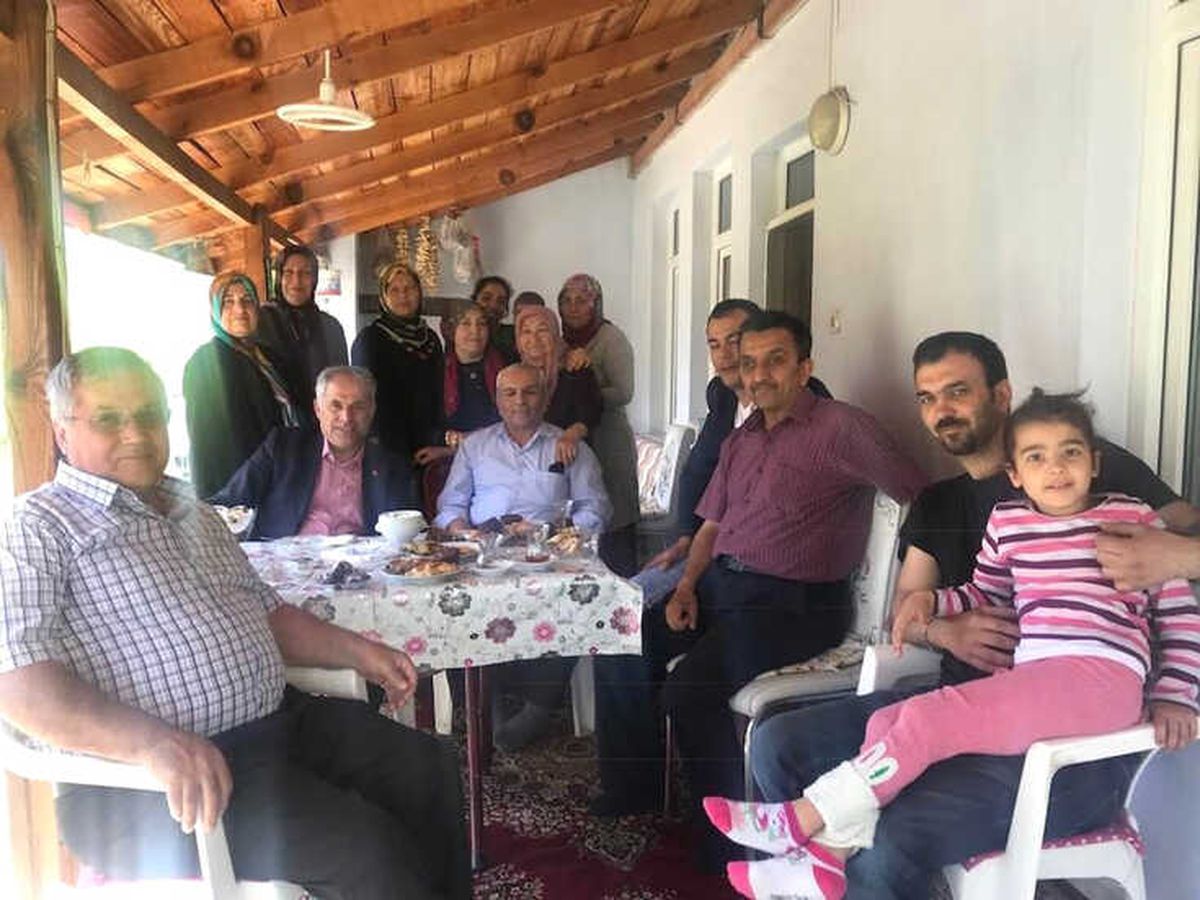 Başkan Yaman Umreye Gidecek Olan Vatandaşı Ziyaret Etti