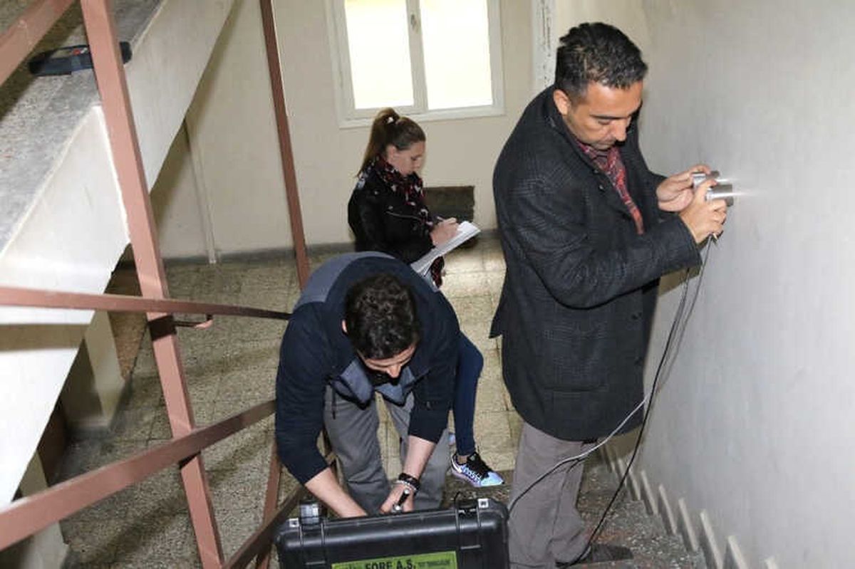 Bayraklı\'da Binalara Dayanıklılık Testi