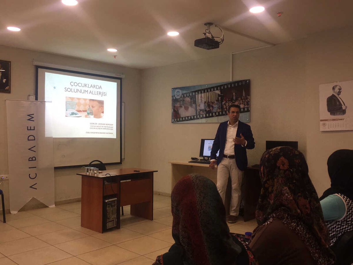 Büyükdere Halk Merkezi\'nde Alerji Semineri Yapıldı