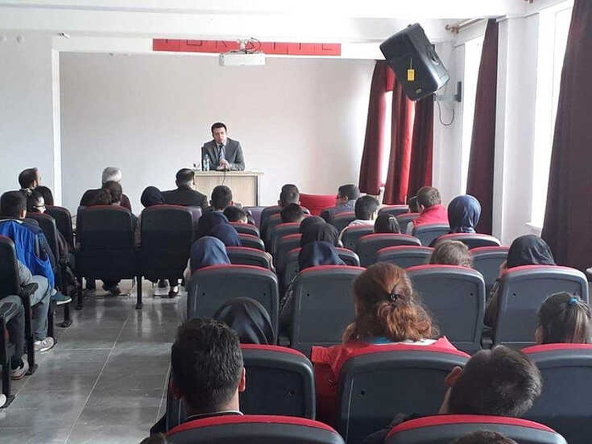 Çavdarhisar Mesleki ve Teknik Anadolu Lisesi\'nde Kariyer Günleri
