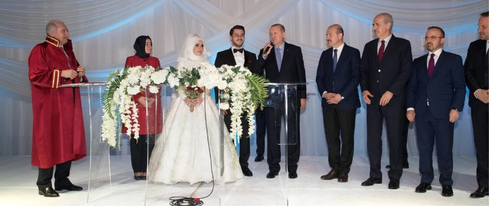 Cumhurbaşkanı Erdoğan, Gaziosmanpaşa Belediye Başkanı Usta\'nın Kızının Düğününe Katıldı