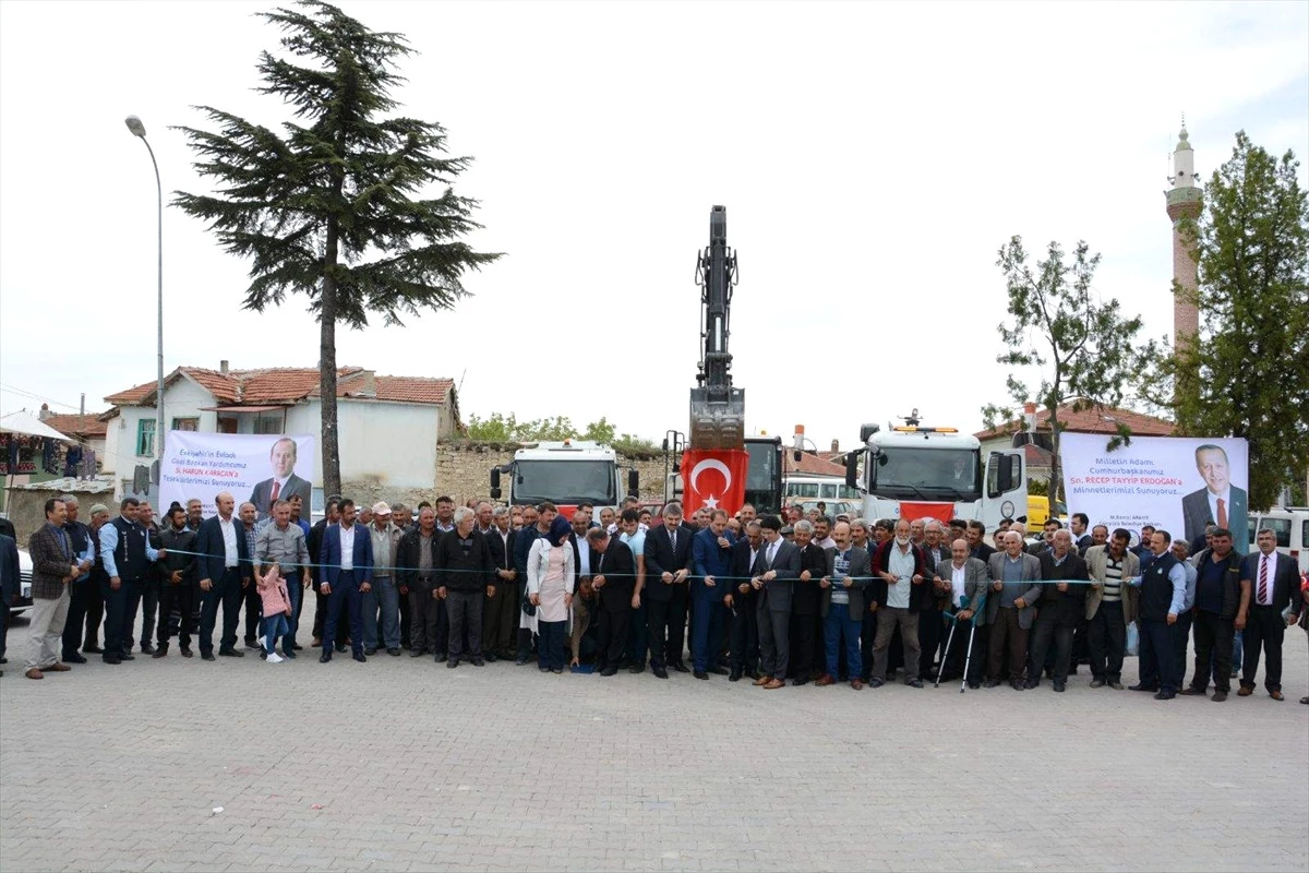 Karacan, Günyüzü\'nde İş Makinelerini Hizmete Aldı