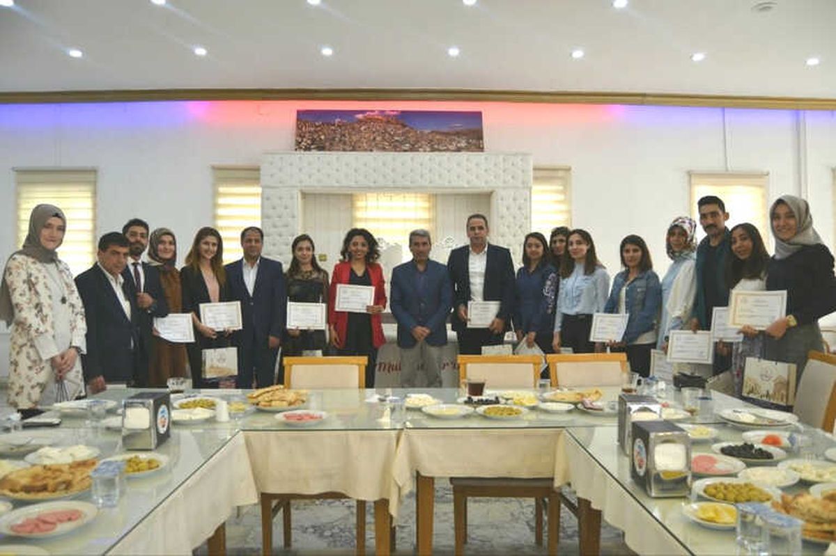 Kırsal Mahallede Eğitim Veren Öğretmenler Mardin\'i Gezdi