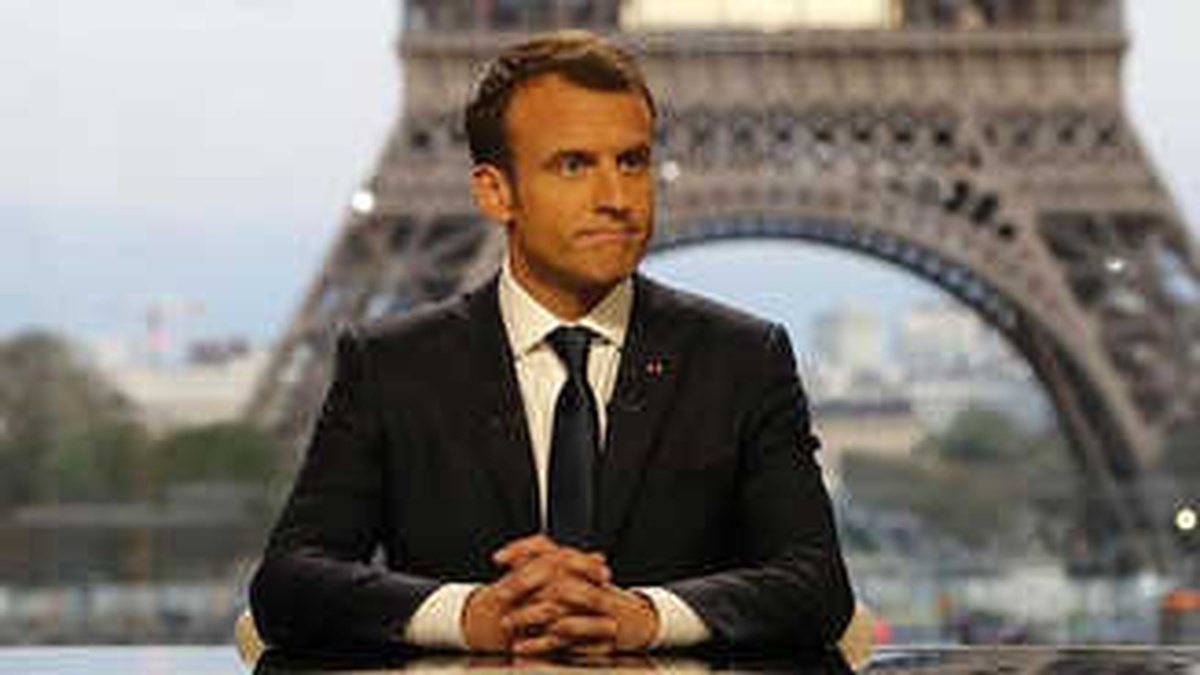 Macron: Trump\'ı Suriye\'de Kalmaya Biz İkna Ettik