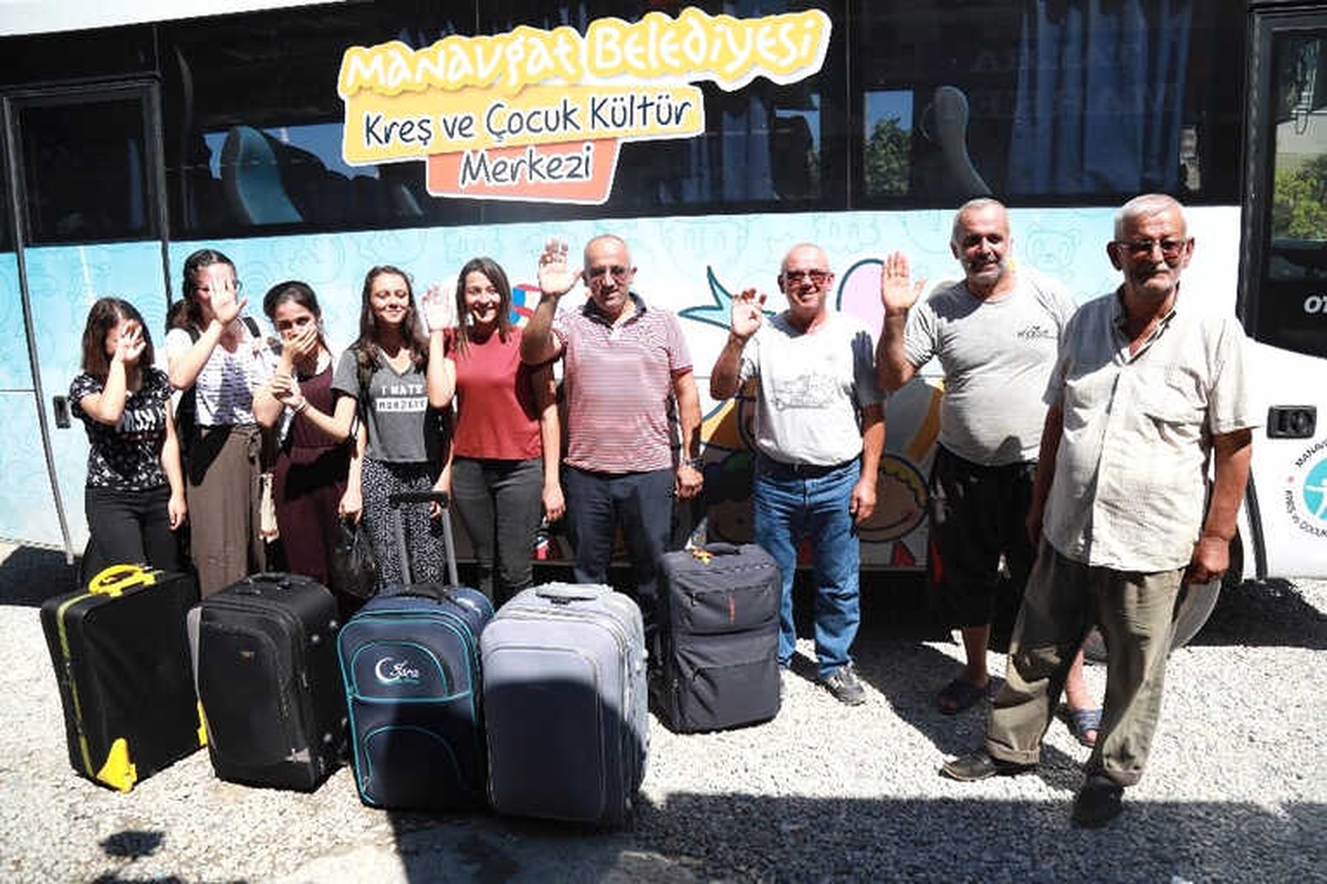 Manavgat\'ta "Haydi Kızlar Kampa" Projesi