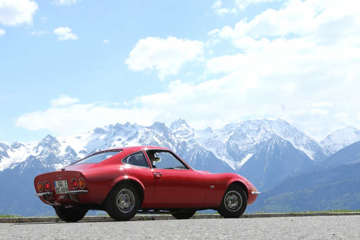 Opel Gt\'nin 50. Yılını Kutluyor