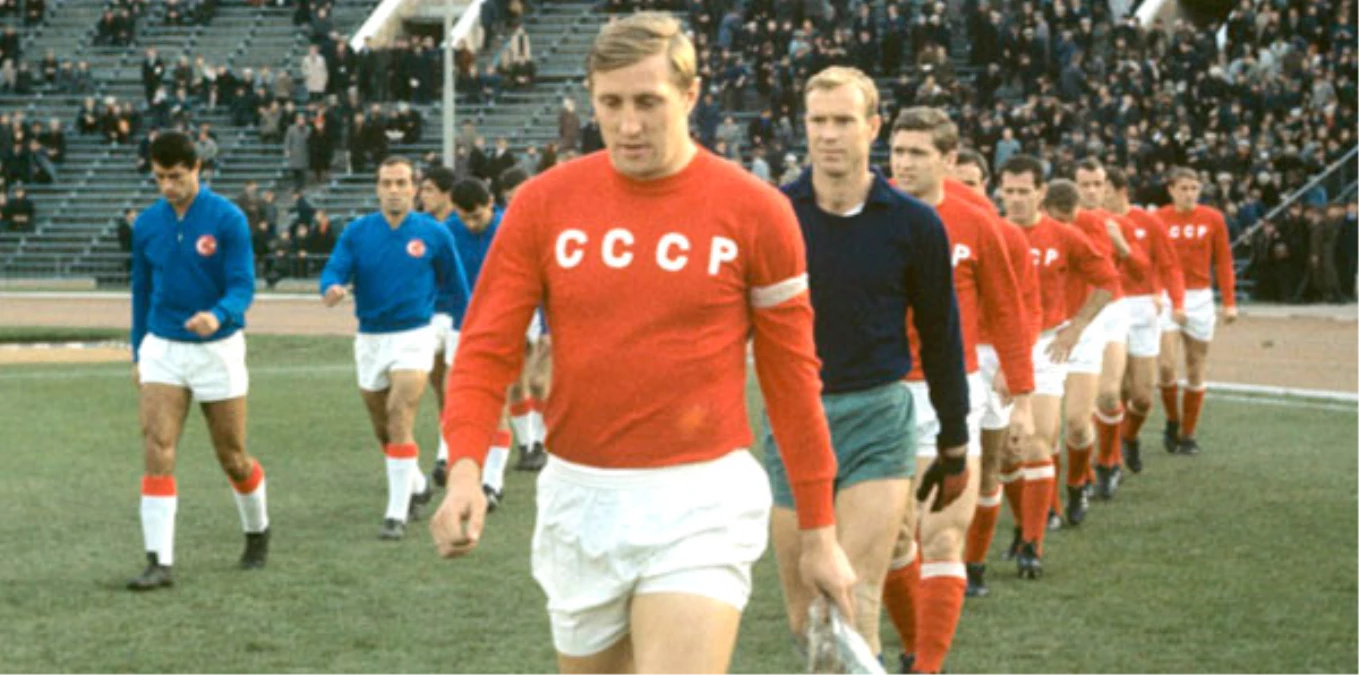 Sovyetler Birliği\'nin Efsaneleri Dünya Kupası İçin Sahaya Çıkacak