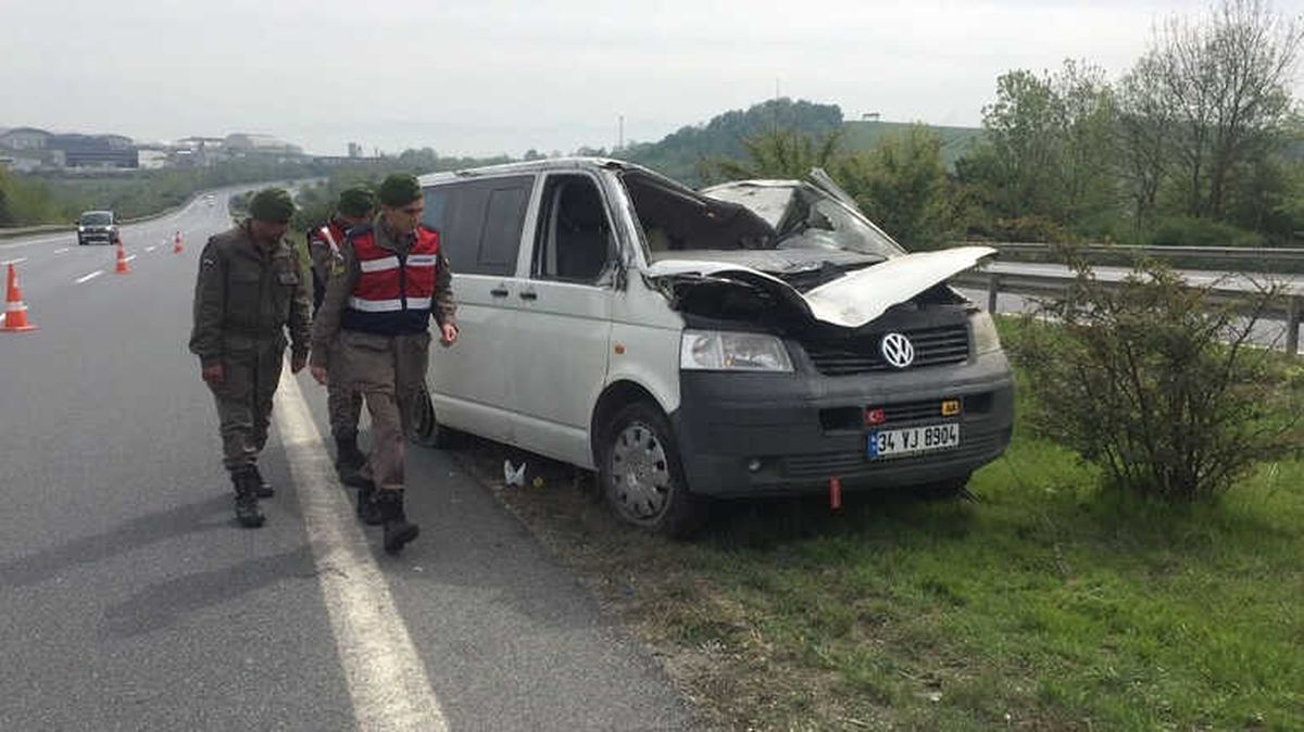 Tem Otoyolunda Kaza: 5 Yaralı