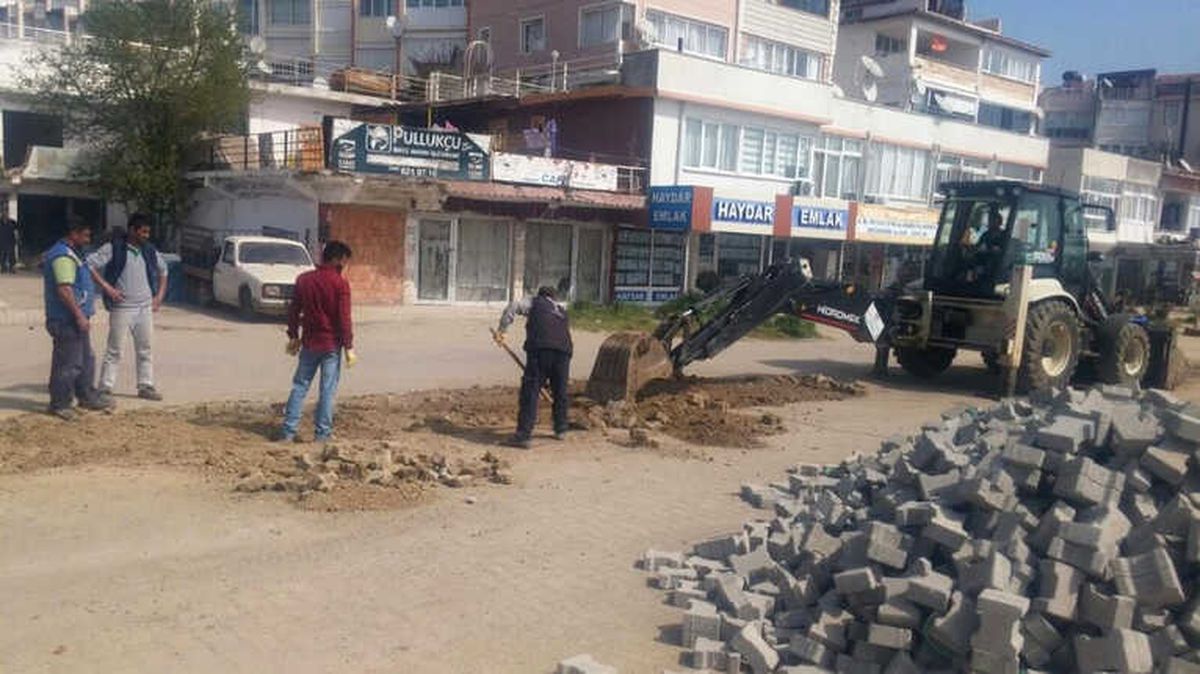 Teski\'den Bozulan Yollara Onarım