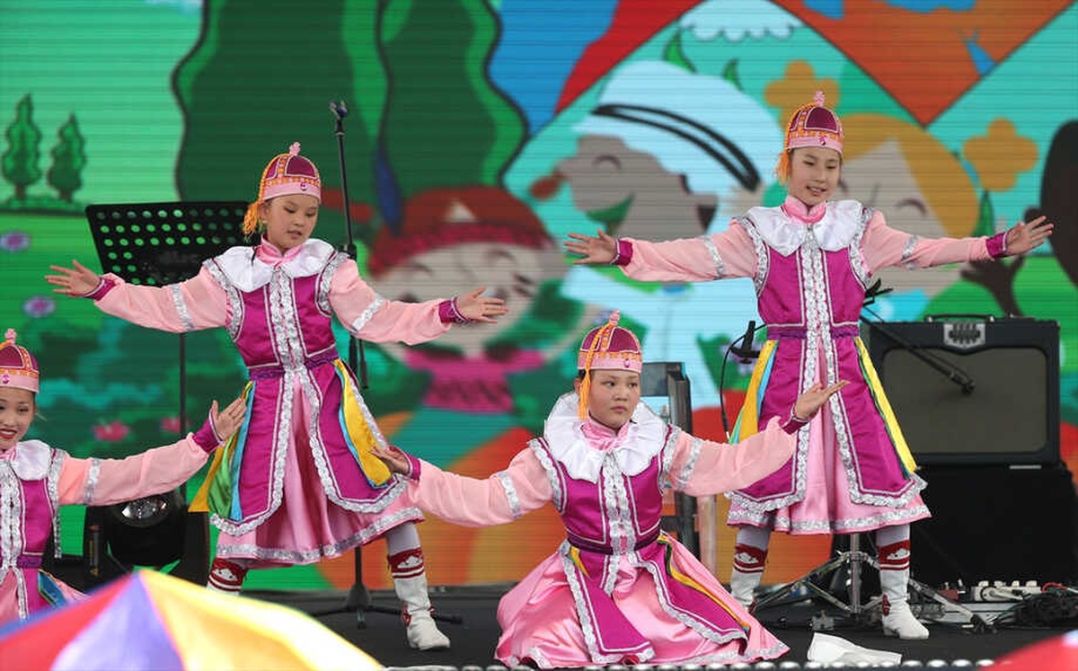 TRT Uluslararası 23 Nisan Çocuk Şenliği"