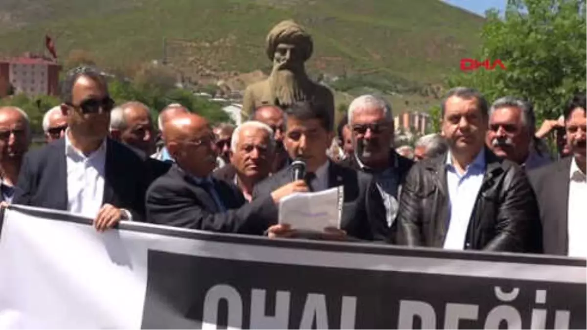 Tunceli\'de \'Ohal Değil, Demokrasi İstiyoruz\' Eylemi