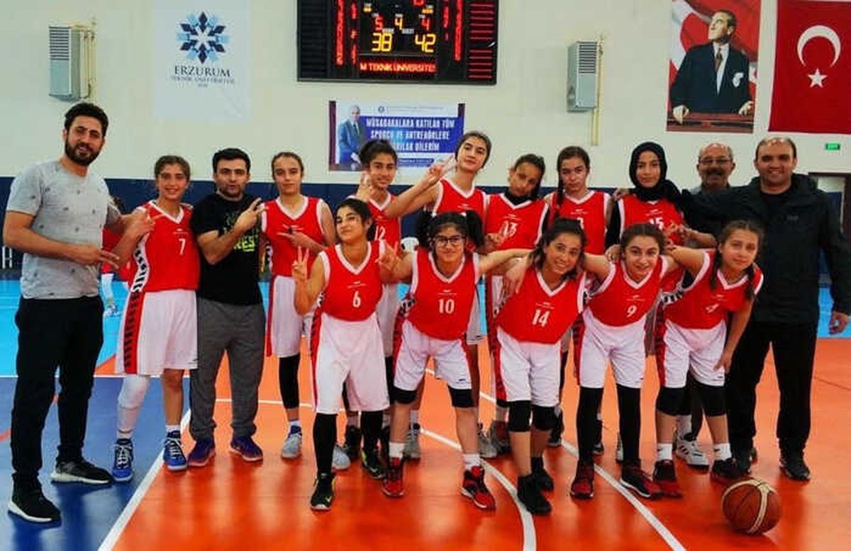 Vanlı Basketbolcular Türkiye Finallerinde