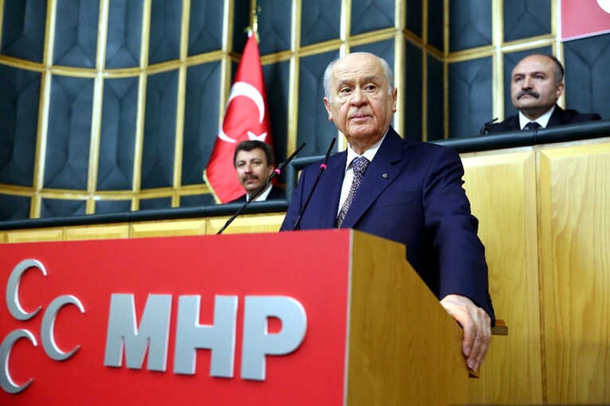 Bahçeli: "Biz CHP Gibi Olamayız, Çürük İp\'ten Tutamayız"