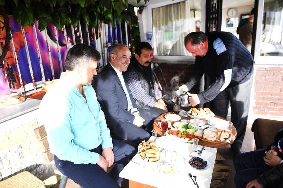 Başkan Esnaflarla Buluştu
