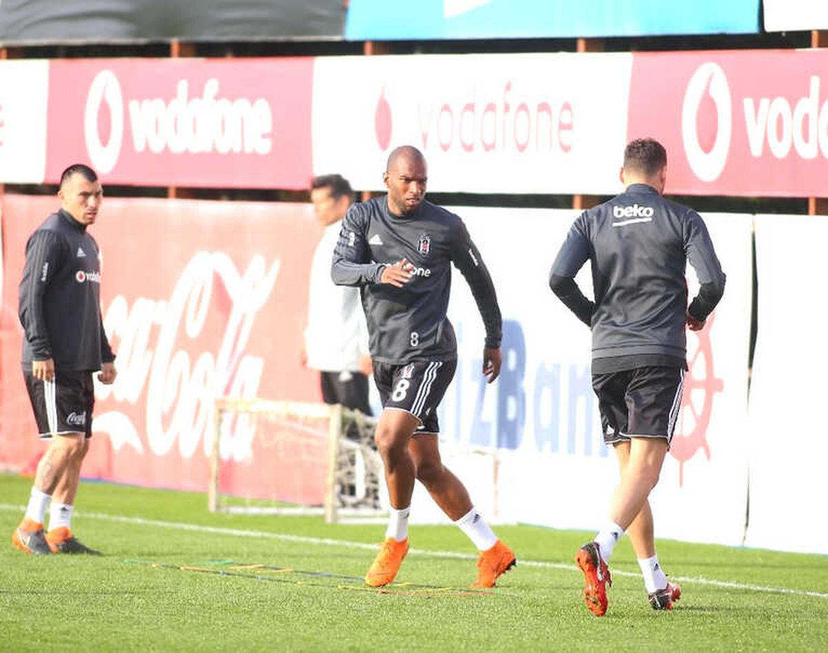 Beşiktaş\'ta Fenerbahçe Maçı Hazırlıkları Devam Ediyor