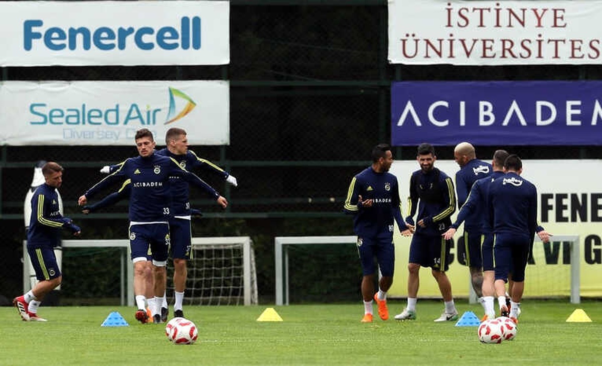 Fenerbahçe\'de Derbi Hazırlıkları Sürüyor