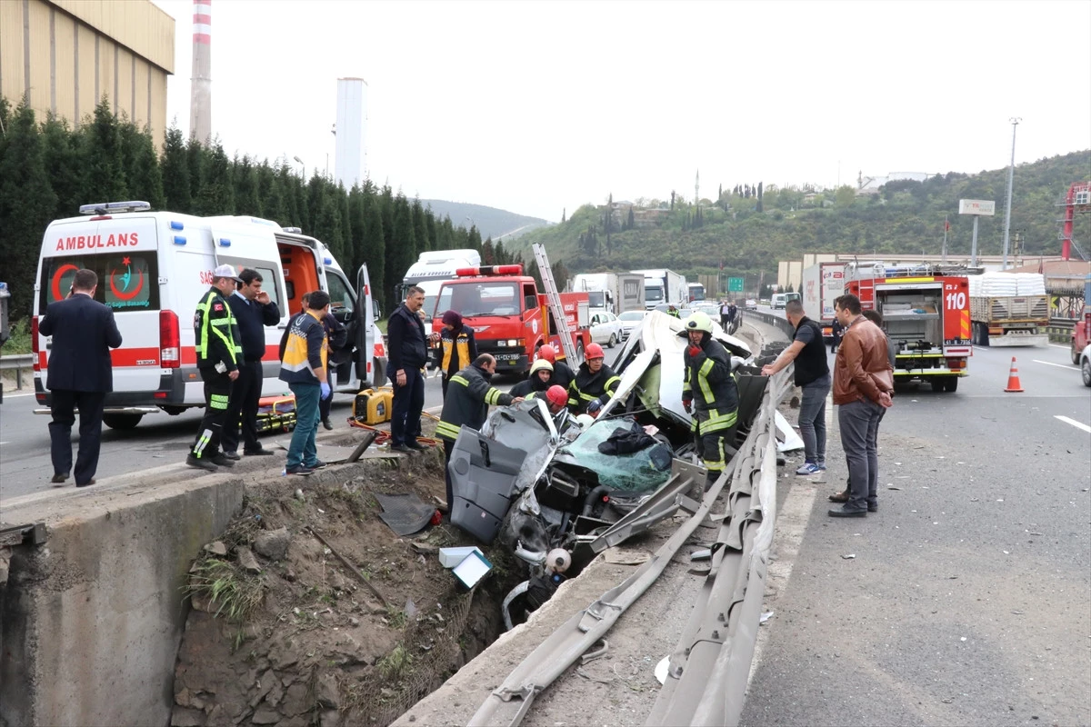 Güncelleme 2 - Kocaeli\'de Trafik Kazası