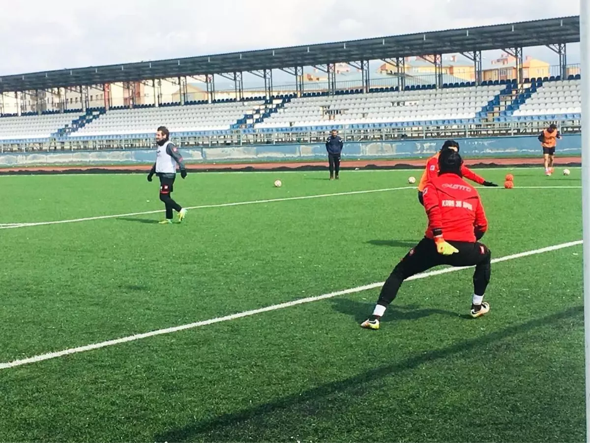 Kars 36 Spor Sarıkamış Gençler Birliği Spor Maçına Hazır