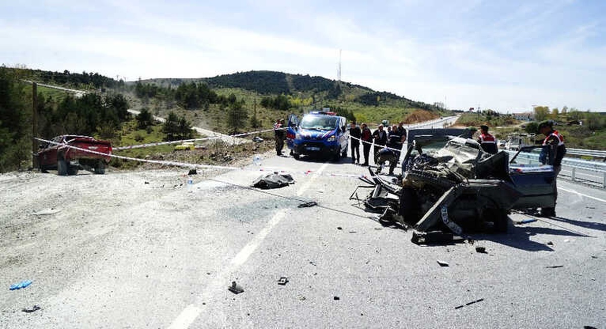 Kastamonu\'da Feci Kaza: 1 Ölü, 4 Yaralı