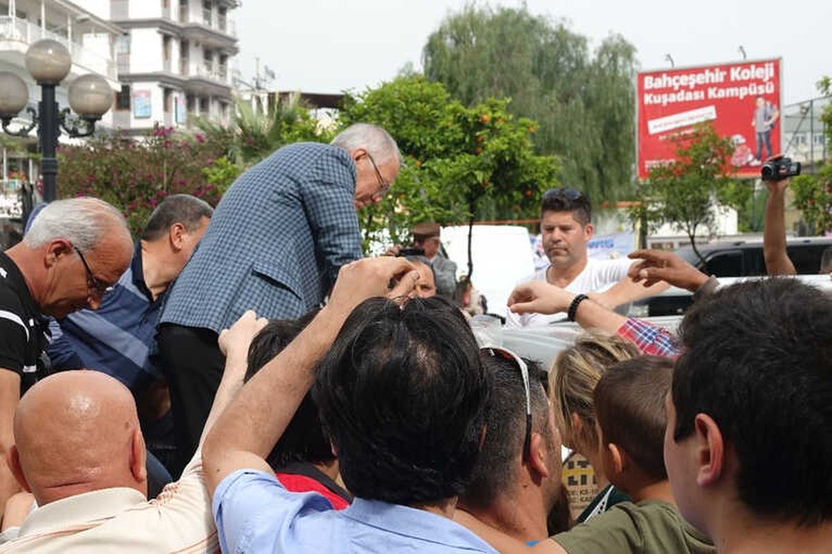 Kuşadası\'nda \'İşine Bisikletinle Git\' Kampanyası