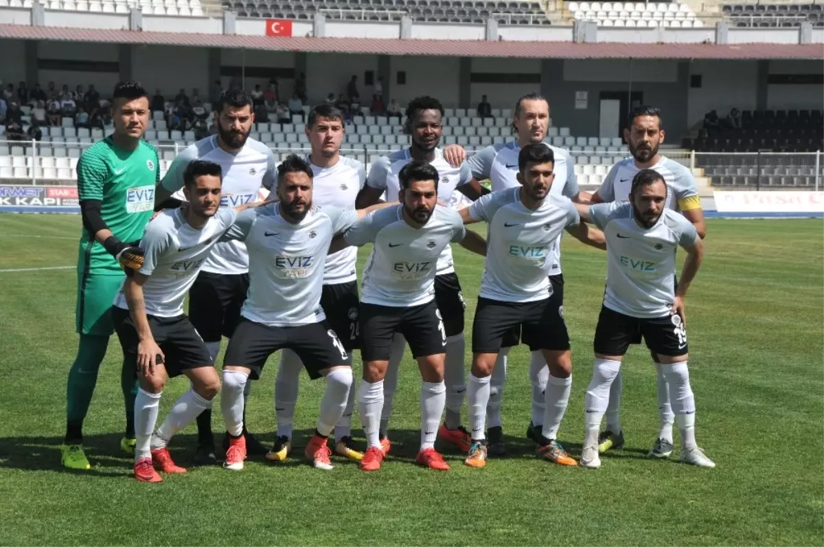 Kuşadasıspor Bal\'da Kalmayı Başardı