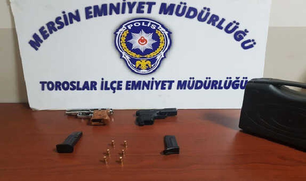 Mersin\'de Çeşitli Suçlardan Aranan 52 Kişi Yakalandı