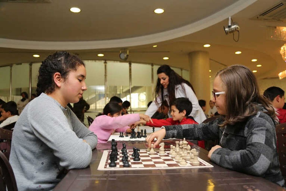 Öğrencilerin Satranç Hamlesi 23 Nisan İçin
