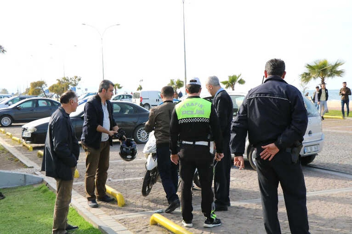Otomobil ile Motosiklet Çarpıştı: 1 Yaralı