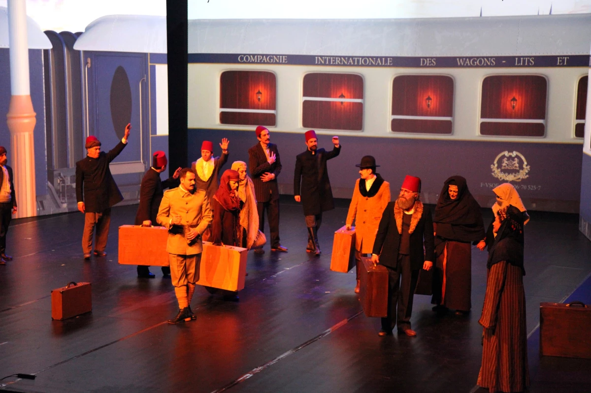 Şehir Tiyatroları "SIZI" Oyunuyla Adana Tiyatro Festivali\'nde