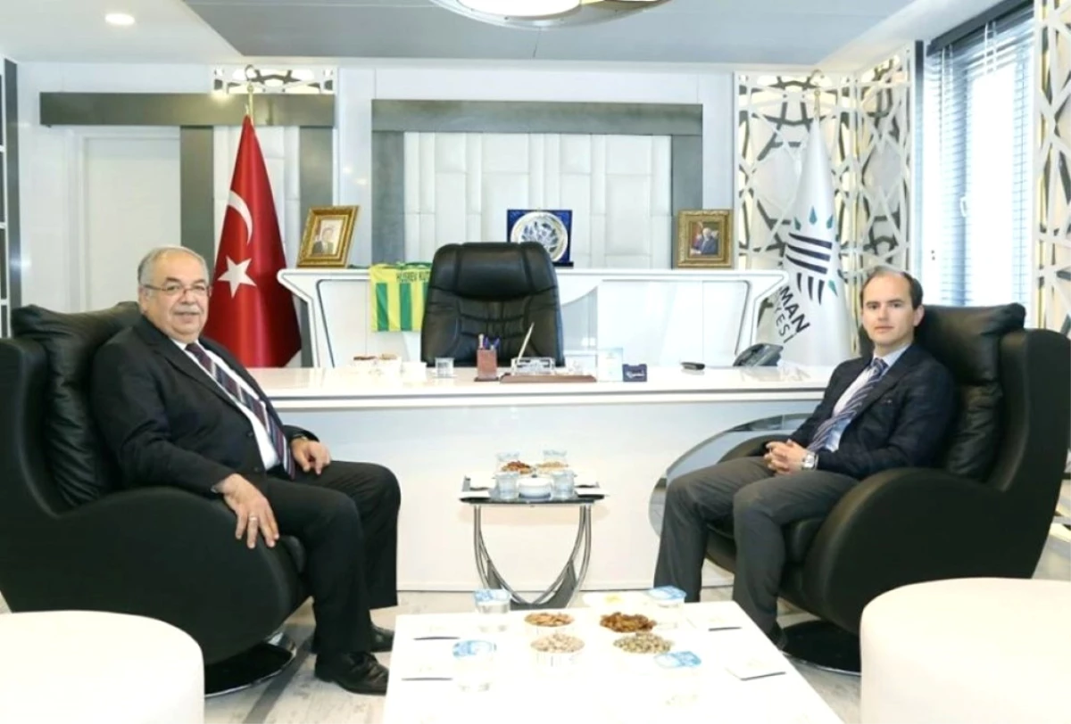 Vali Yardımcısı Yasin Yunak\'tan Belediye Başkanı Kutlu\'ya Ziyaret