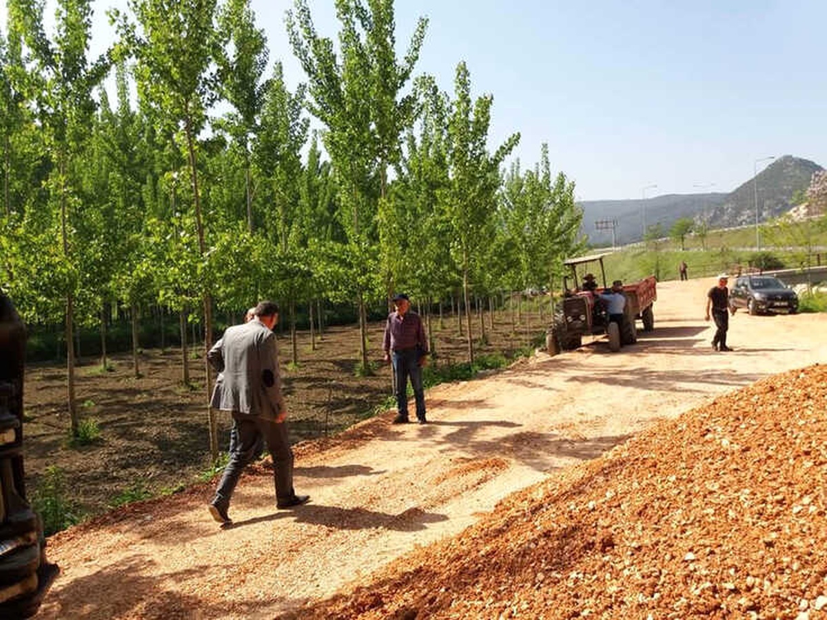 Vezirhan\'da Bahçe Yolları Yenileniyor