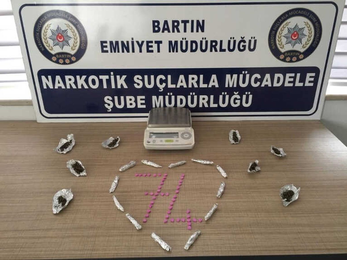 Bartın\'da Uyuşturucu Operasyonunda Yakalanan 3 Kişi Tutuklandı