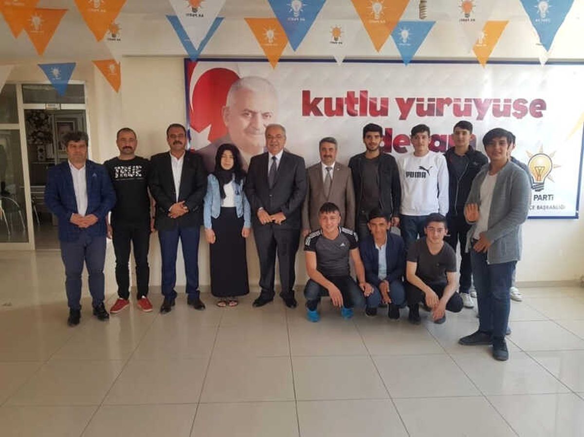 Başkan Kutlu, Kahta İlçesinde Temaslarda Bulundu