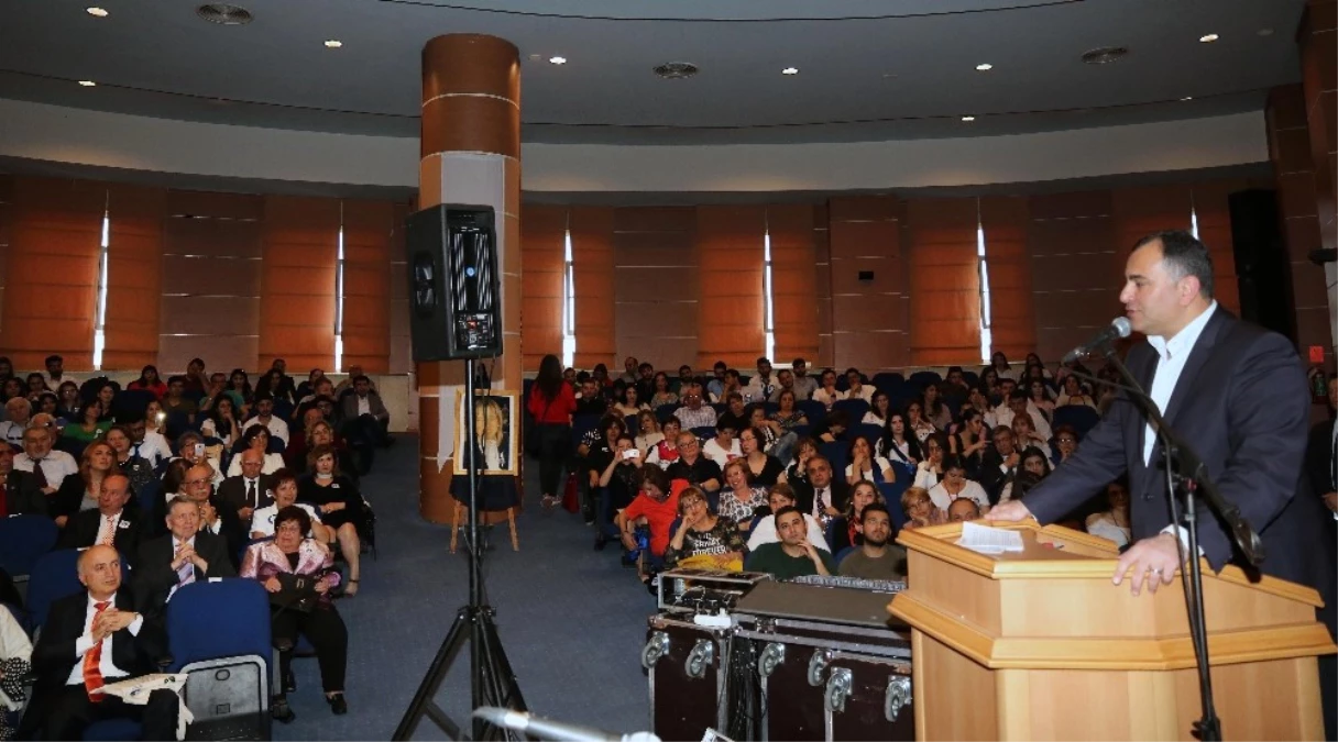 Başkan Taşdelen, Çağdaş Yaşamı Destekleme Derneği Ümitköy Şubesi\'nin 20. Yıl Kutlamalarına Katıldı