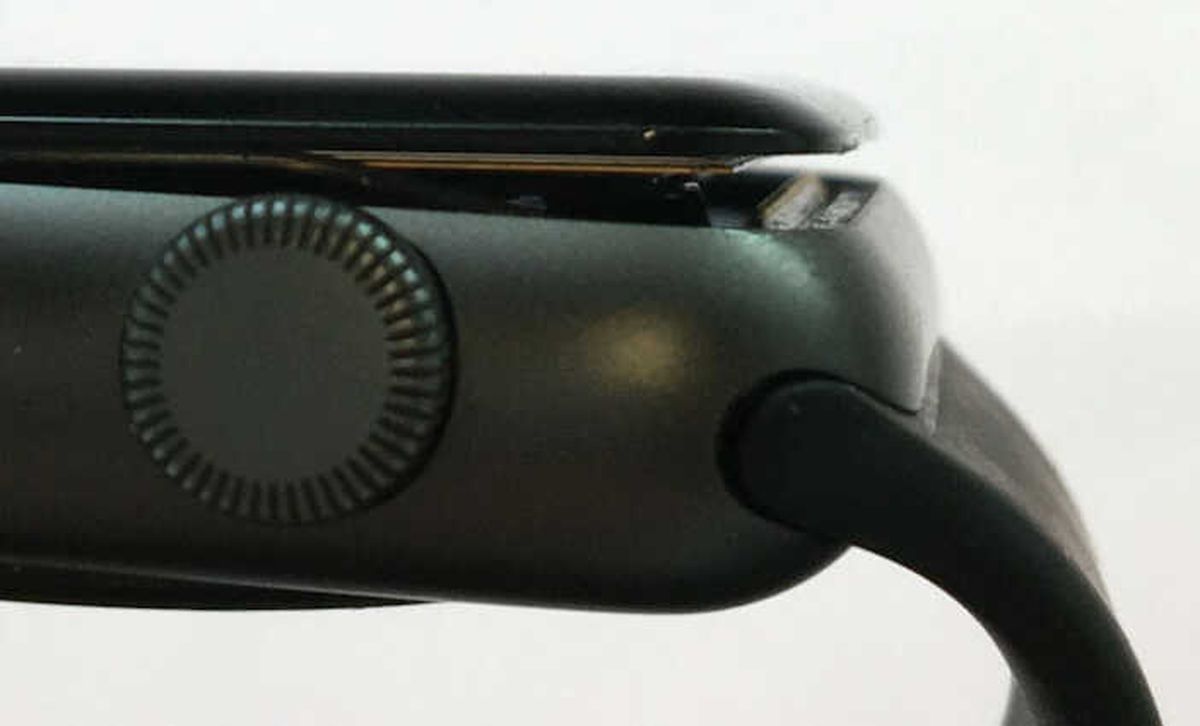 Bataryası Şişmiş Apple Watch 2 Sahiplerine Ücretsiz Pil Değiştirme Hakkı