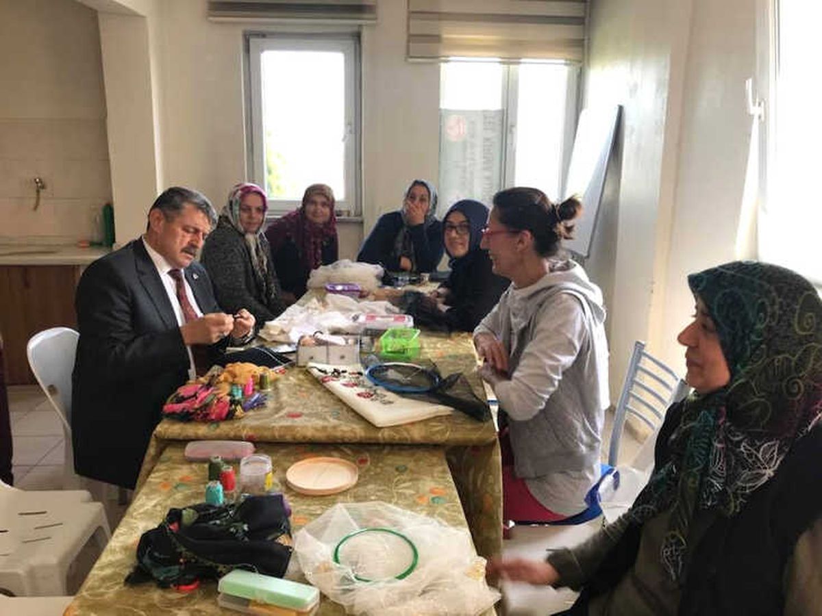 Belediye Başkanı Akın\'dan Kurs Ziyareti