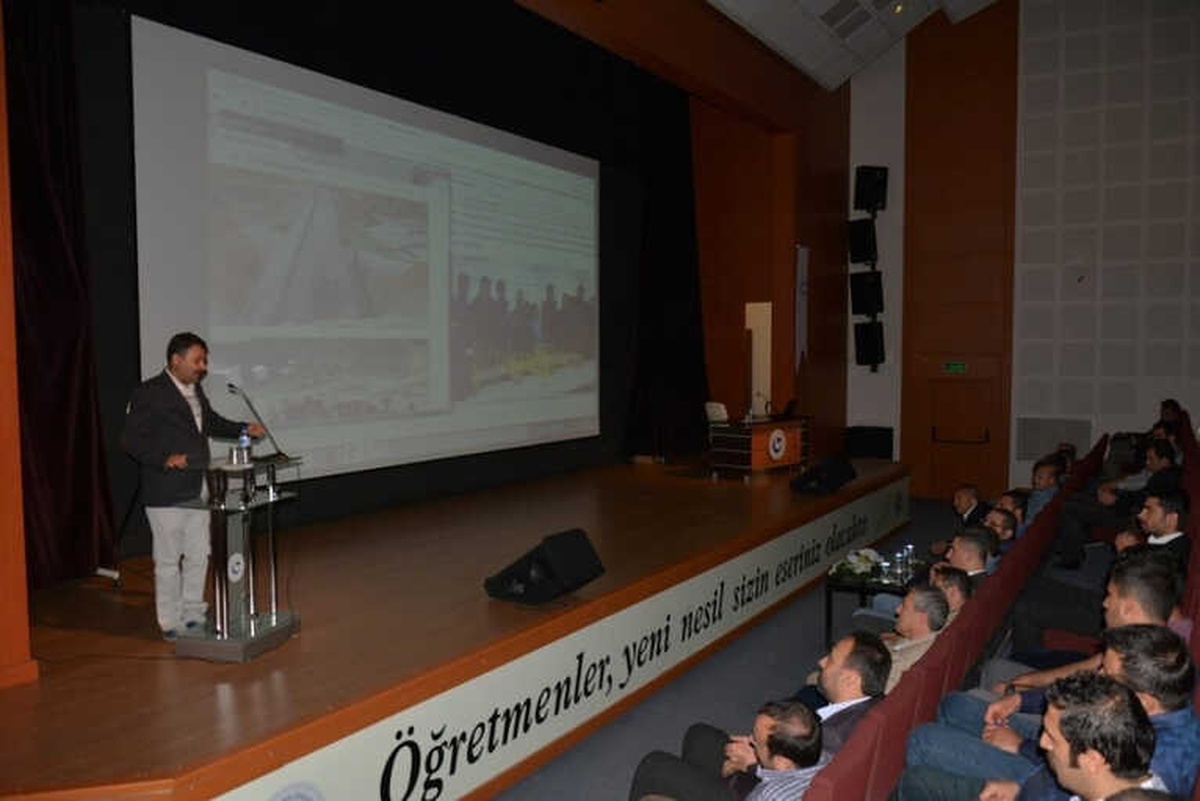 Bina-Zemin İlişkisi\' Konferansı Düzenlendi