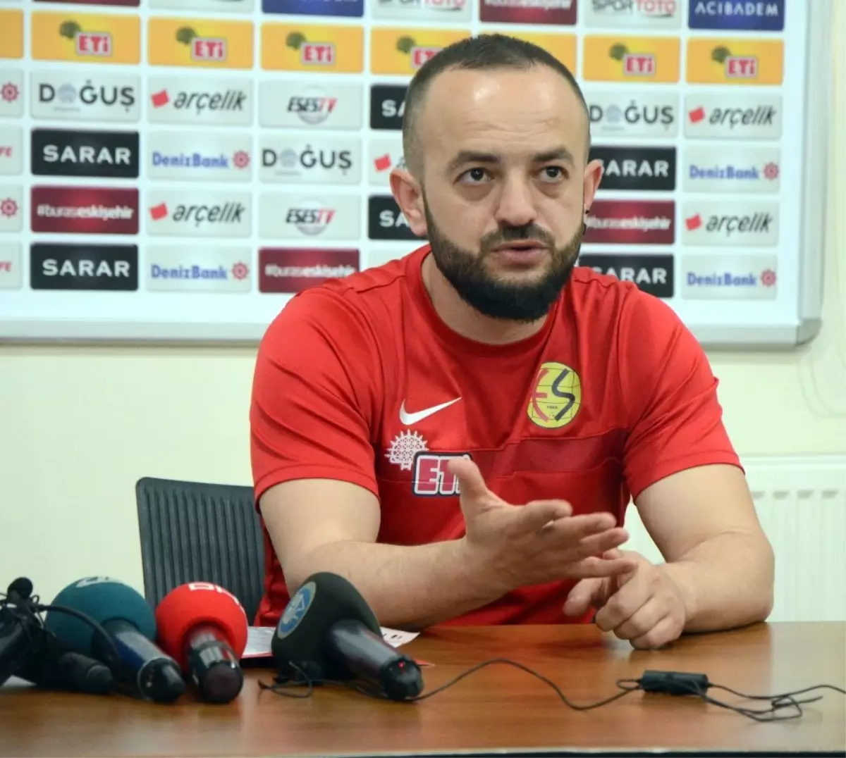 Eskişehirspor\'lu Oyuncular Ağrı Kesiciler ile Oynamış