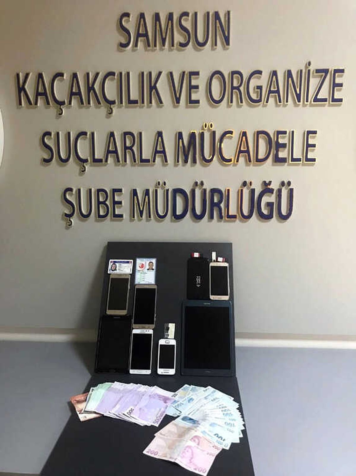 Fetö\'den Aranan Karı-koca Gaybubet Evinde Yakalandı