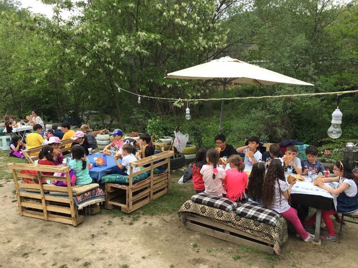 İlkokul Öğrenciler Mangal Partisi ile "Hoşgeldin Bahar" Dedi