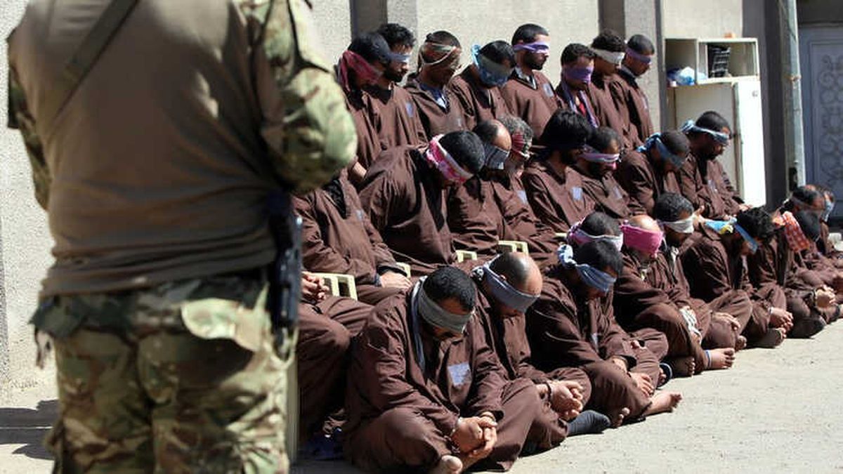 Irak 300\'ü Aşkın Kişiyi DEAŞ\'a Üyelikten İdama Mahkum Etti