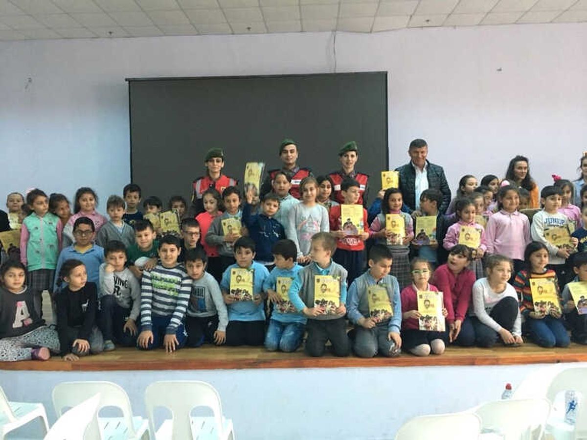 Jandarma Minik Öğrenciler ile Buluştu